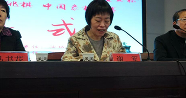 与世界棋后面对面 滨州棋手梦想成真----谢军大师出席滨城区首届中小学生国际象棋、国际跳棋比赛